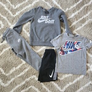 Boys Nike Bundle Size 7 Large (6-7 year olds)